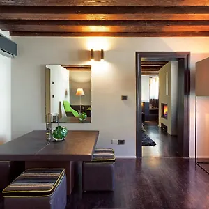 charming-house-i-qs.hotelinveneto.com/