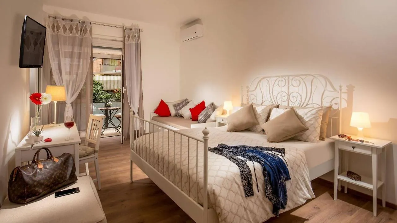Sweet Home Piramide Bed&Breakfast Rome